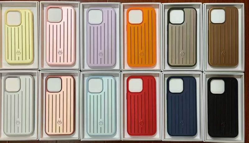 Rimowa phone shell 040806